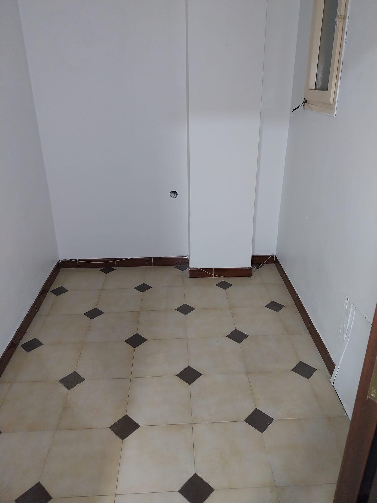 For sale of flat in Santa Coloma de Gramanet
