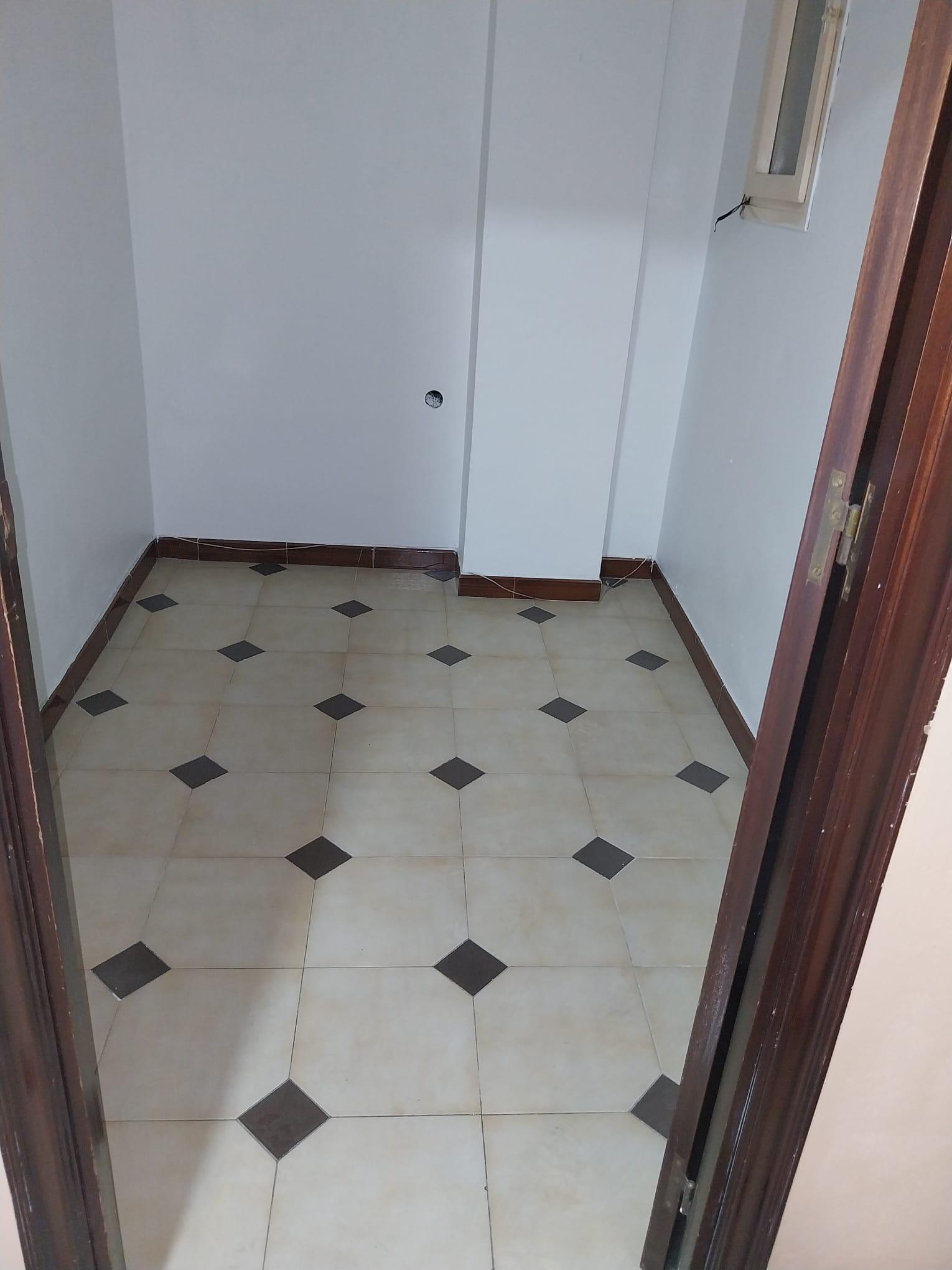 For sale of flat in Santa Coloma de Gramanet