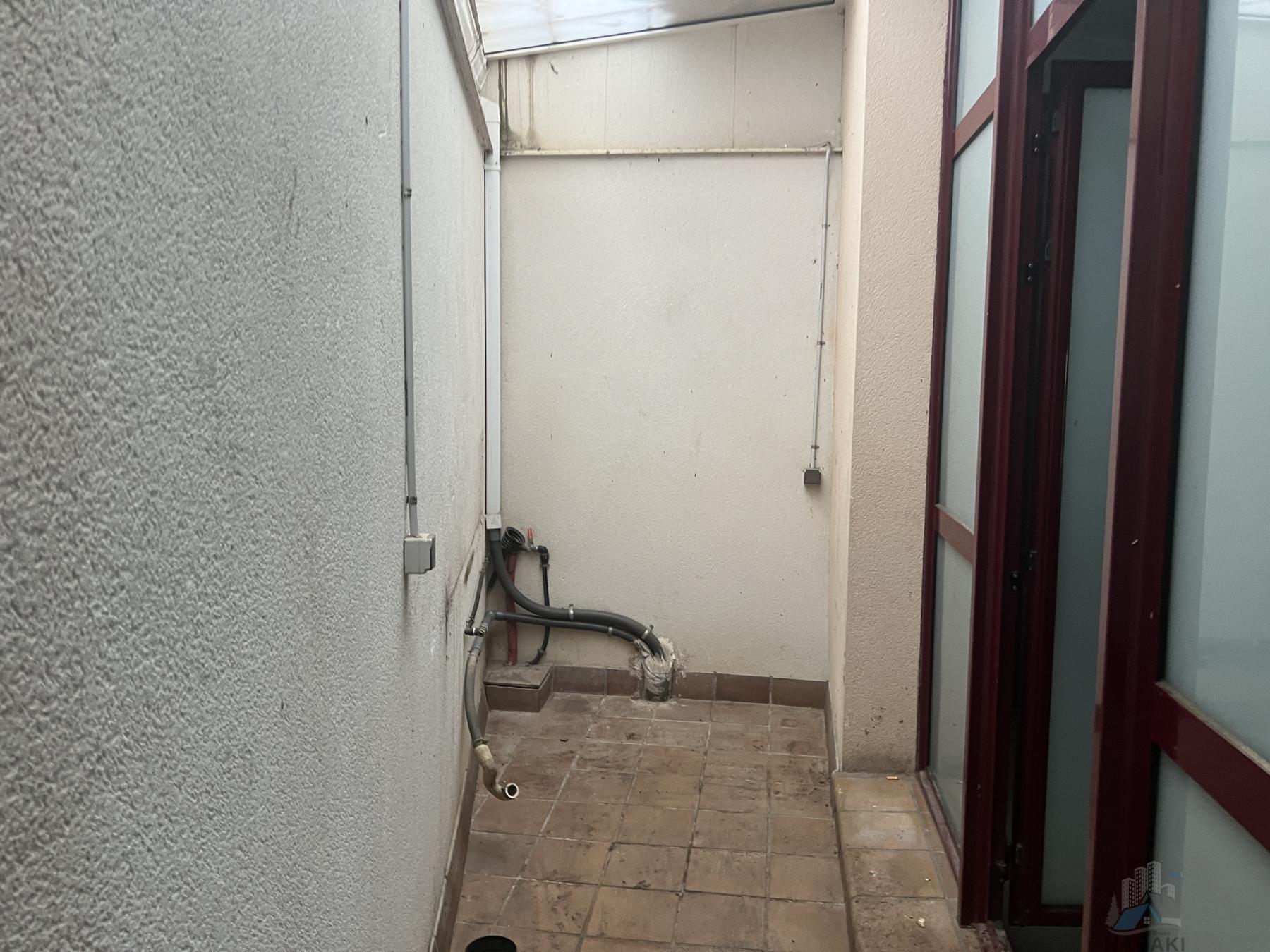 Venta de local en l Hospitalet de Llobregat