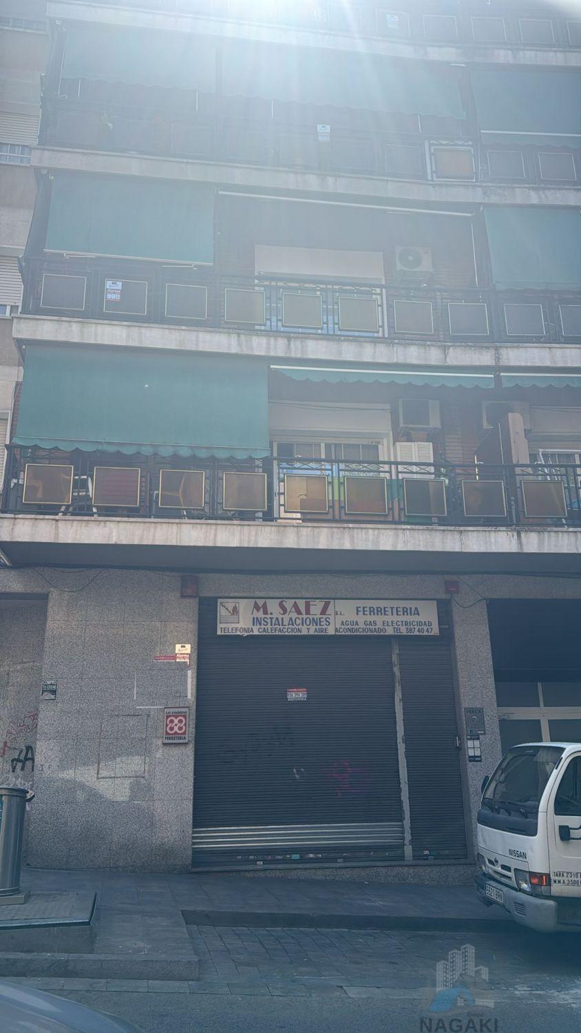 Venta de local en Badalona