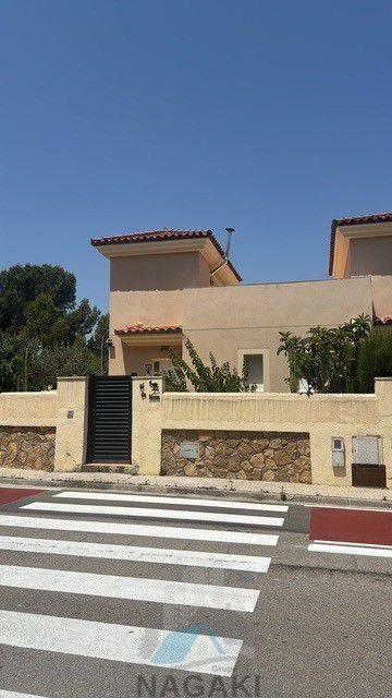 Venta de piso en Mont-Roig Del Camp
