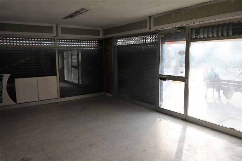 Venta de local comercial en Mollet del Vallès