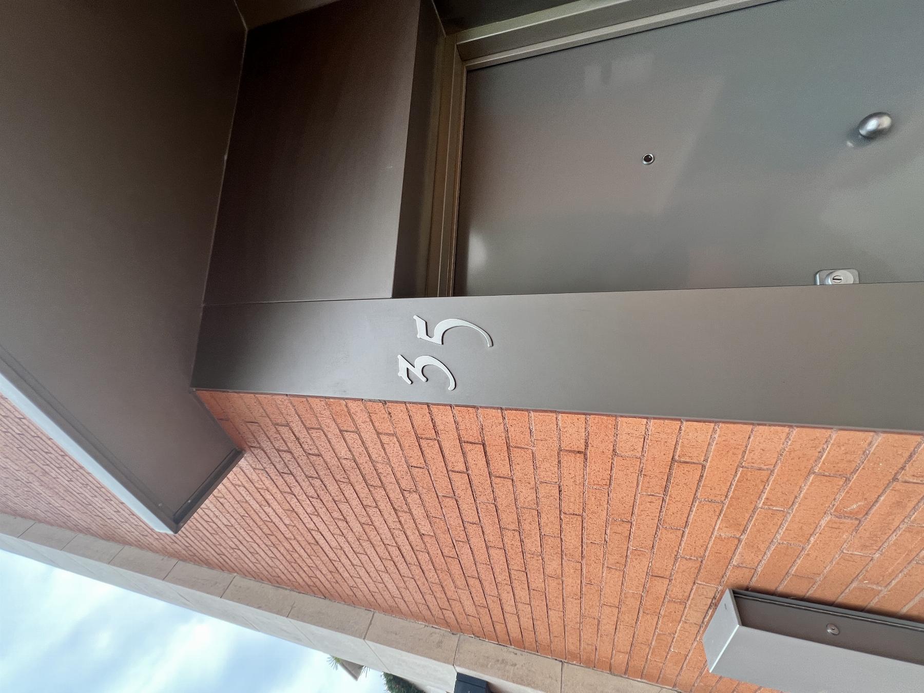 For sale of house in Barcelona