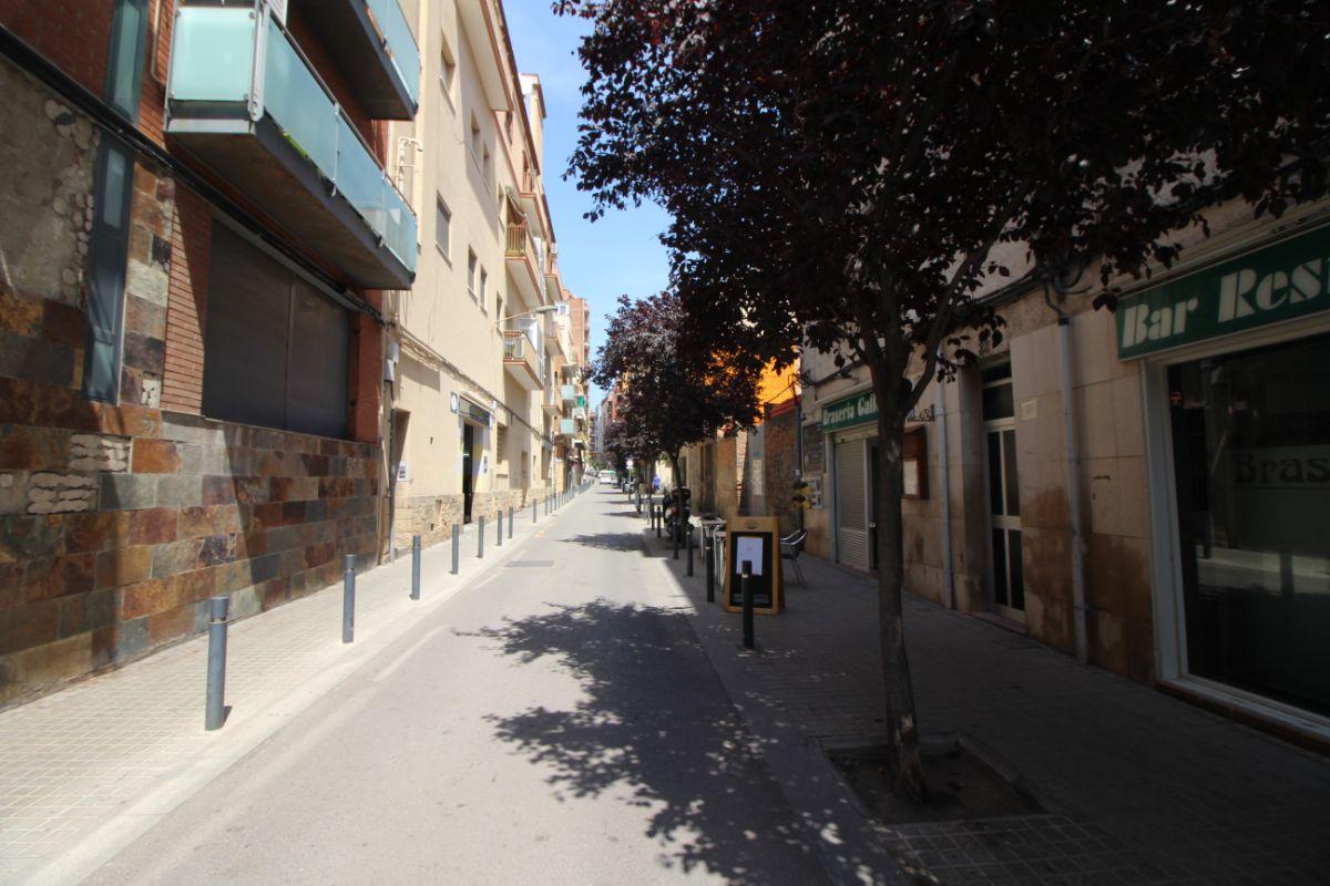 Venda de local comercial a l Hospitalet de Llobregat