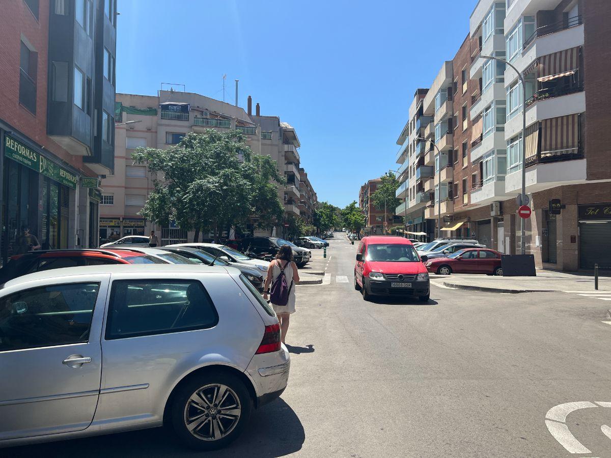 Venta de garaje en Sant Boi de Llobregat