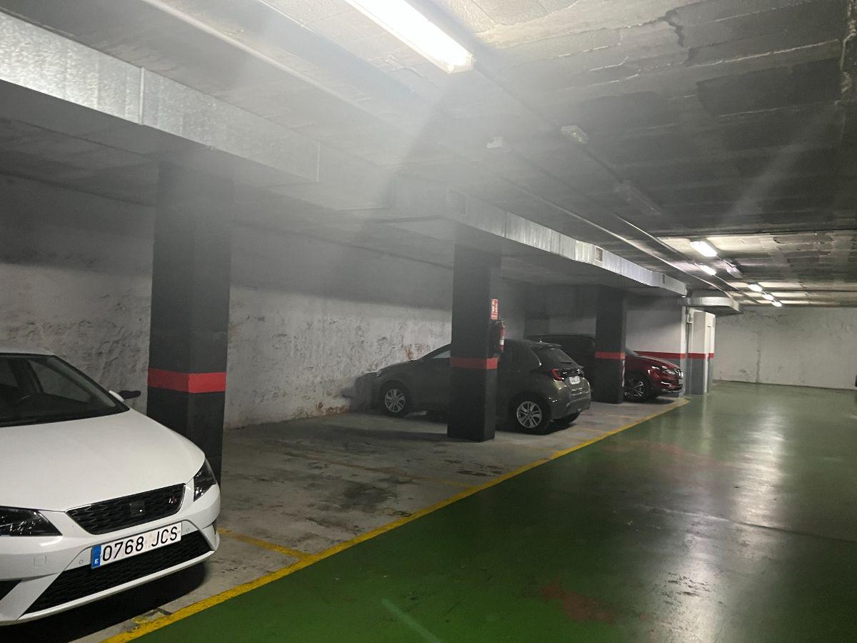Venta de garaje en Sant Boi de Llobregat