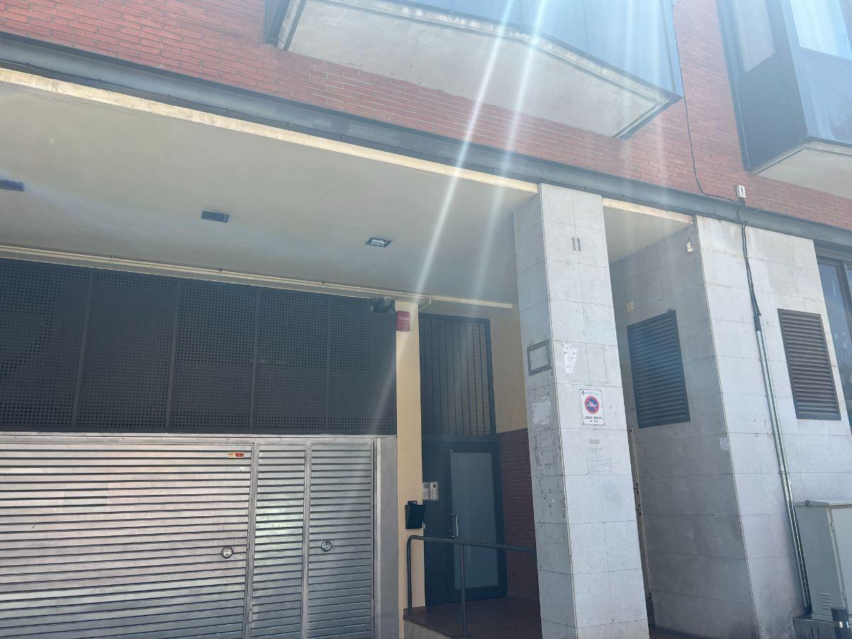Venta de garaje en Sant Boi de Llobregat