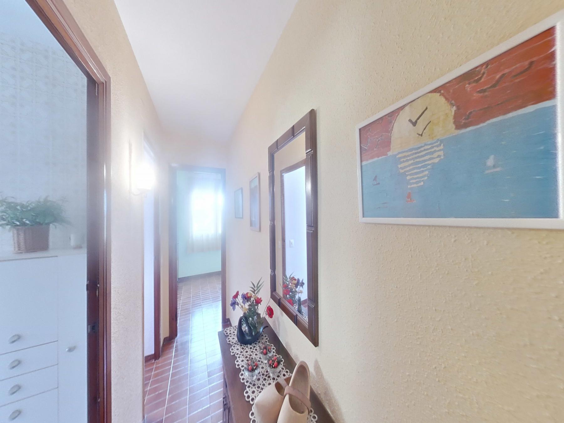 For sale of flat in Creixell