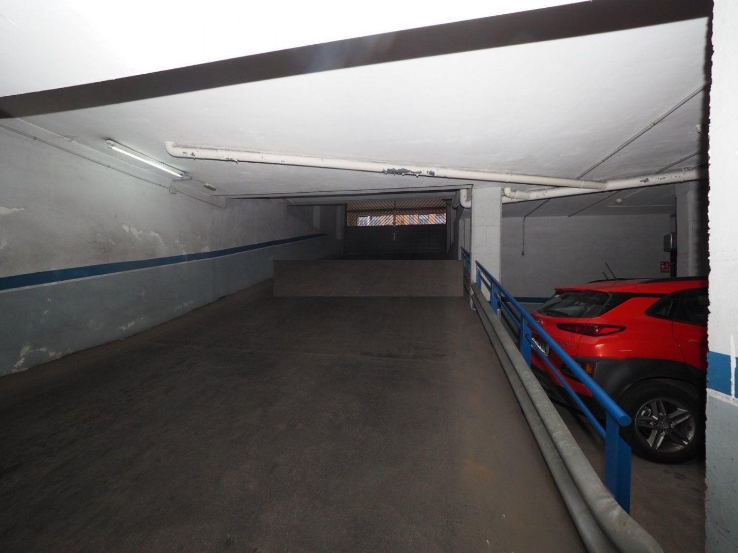 For sale of garage in Sabadell