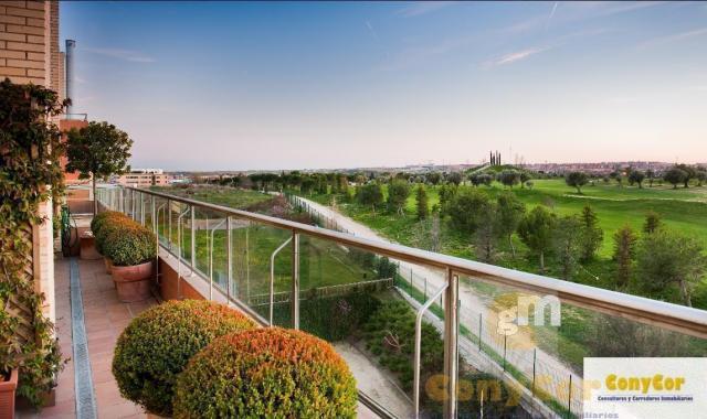 For sale of penthouse in Madrid