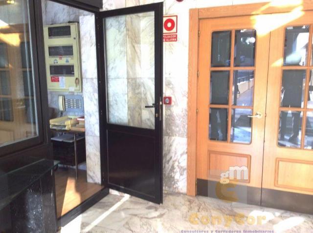 For sale of office in Madrid