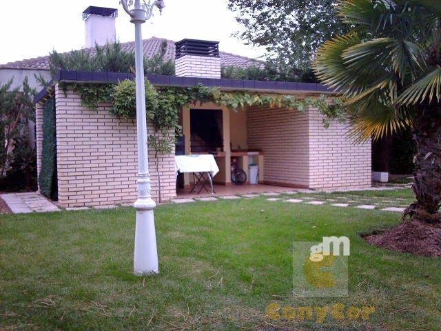 For sale of chalet in Algete
