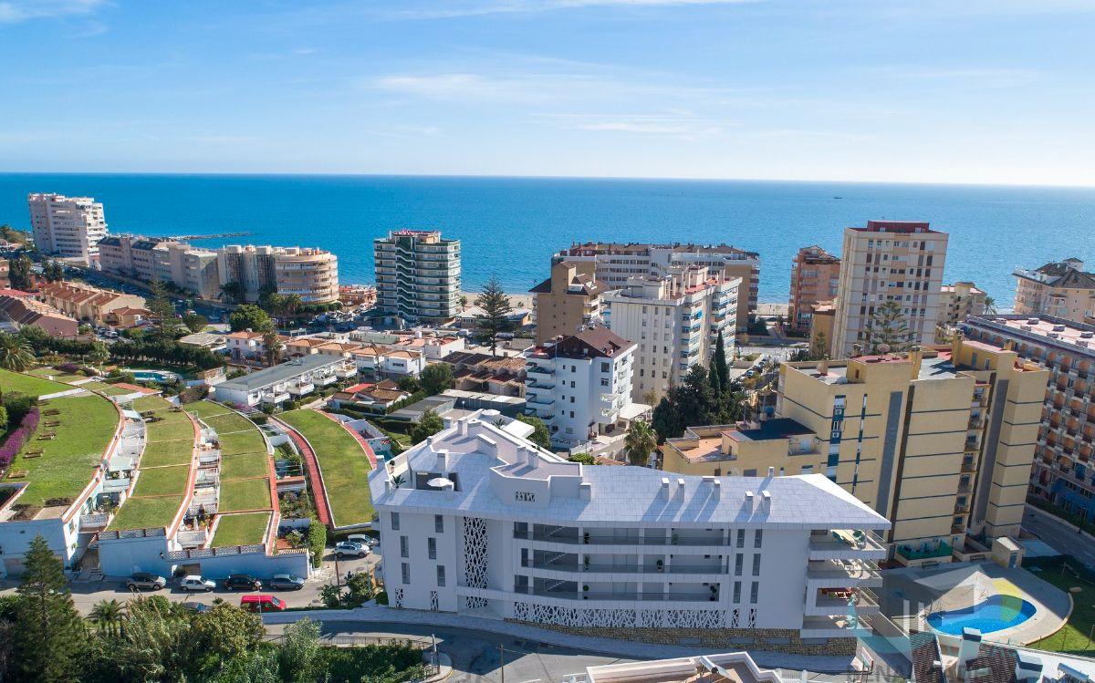 For sale of new build in Fuengirola