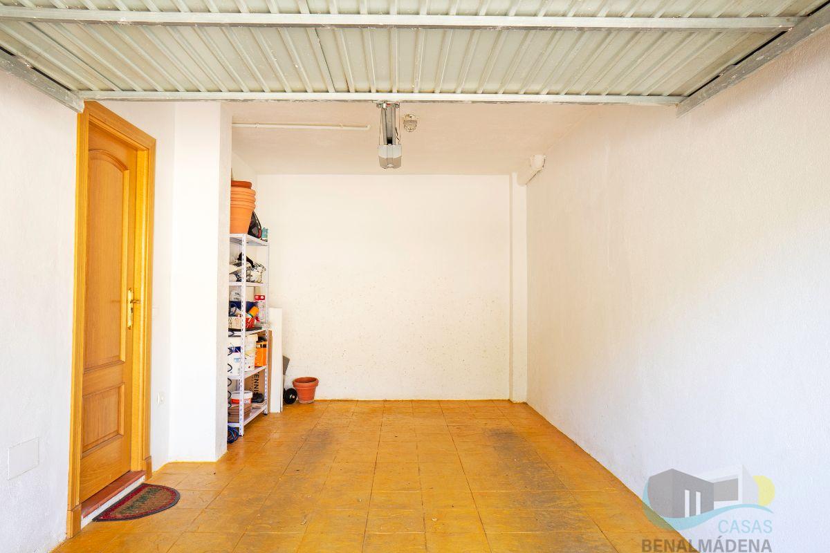 For sale of chalet in Benalmádena