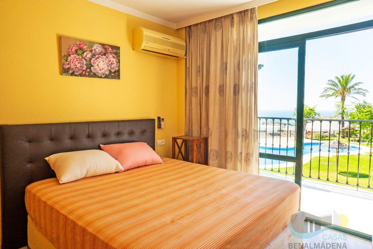 For sale of chalet in Benalmádena