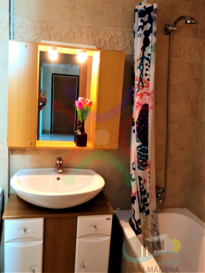 For sale of flat in Benalmádena
