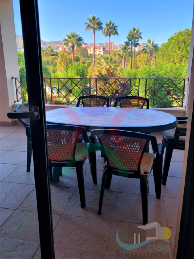 For sale of flat in Benalmádena