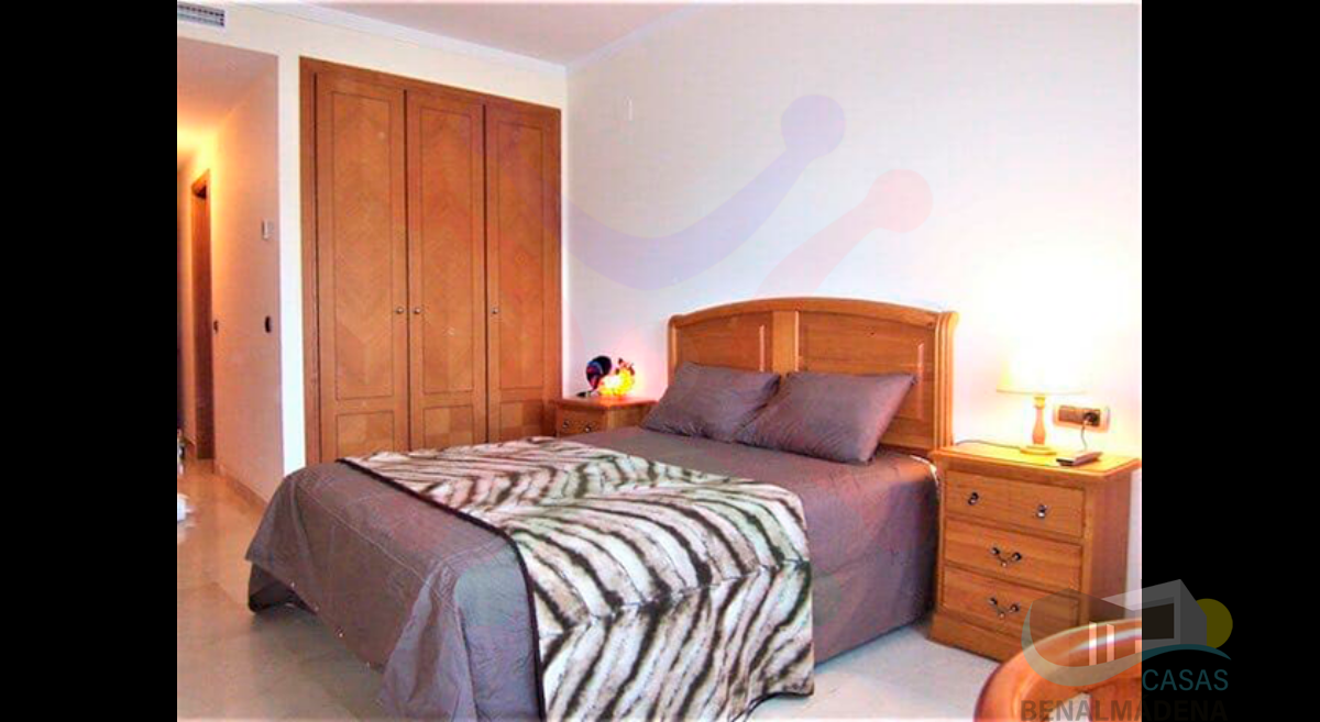 For sale of flat in Benalmádena