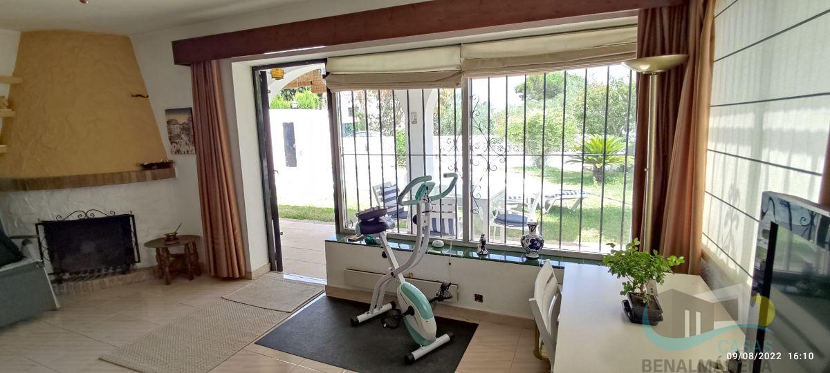 For sale of chalet in Benalmádena