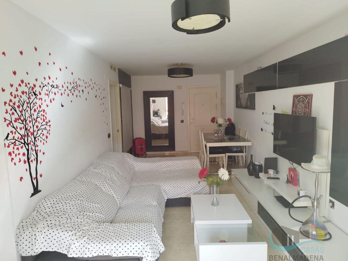 For sale of apartment in Benalmádena