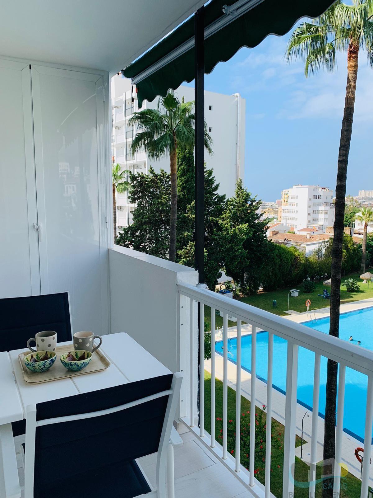 For sale of apartment in Benalmádena