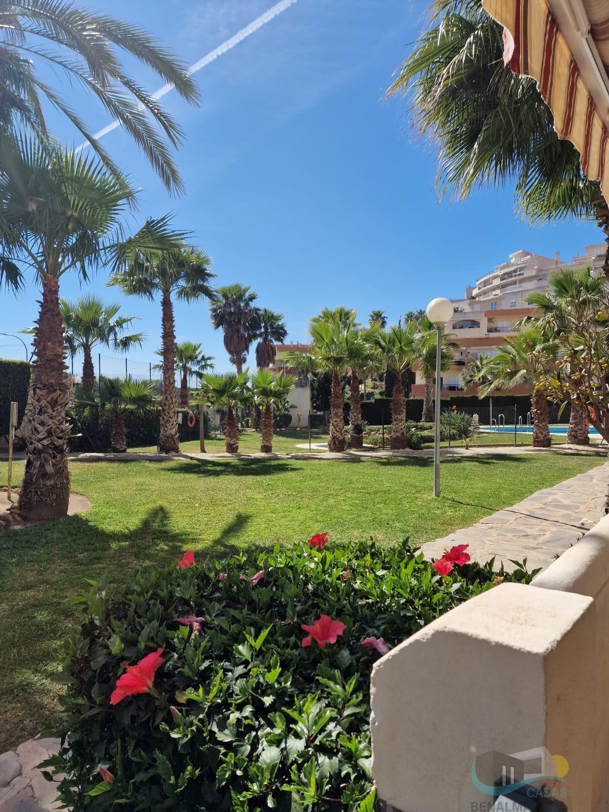 For sale of apartment in Benalmádena