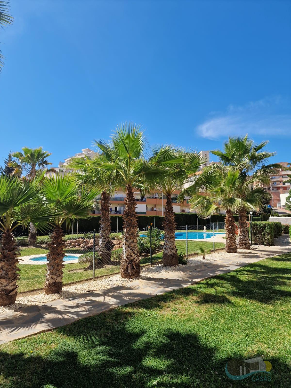 For sale of apartment in Benalmádena