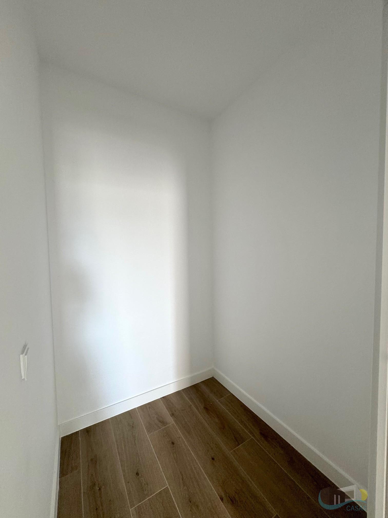 For sale of flat in Torremolinos