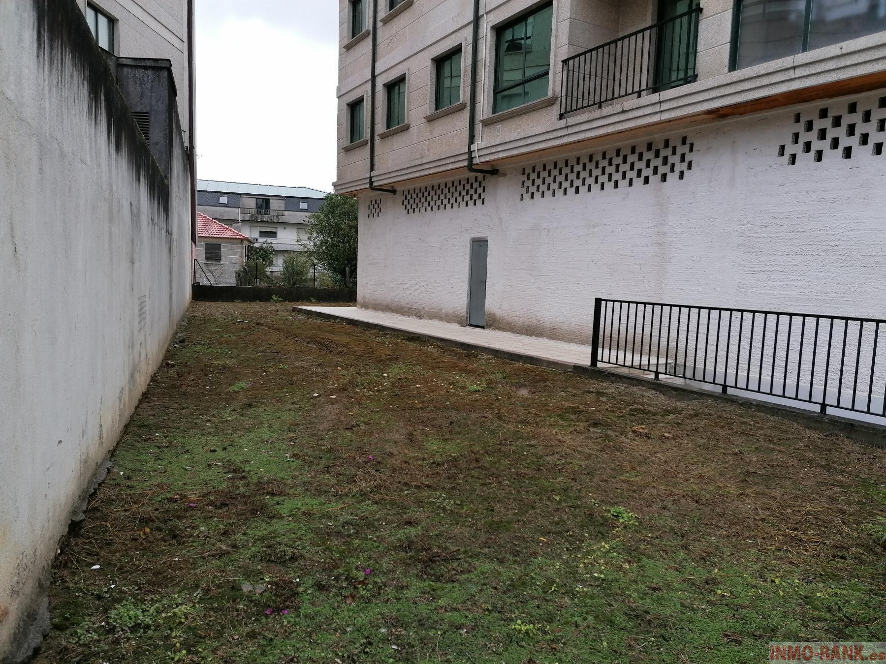 For sale of commercial in Salceda de Caselas