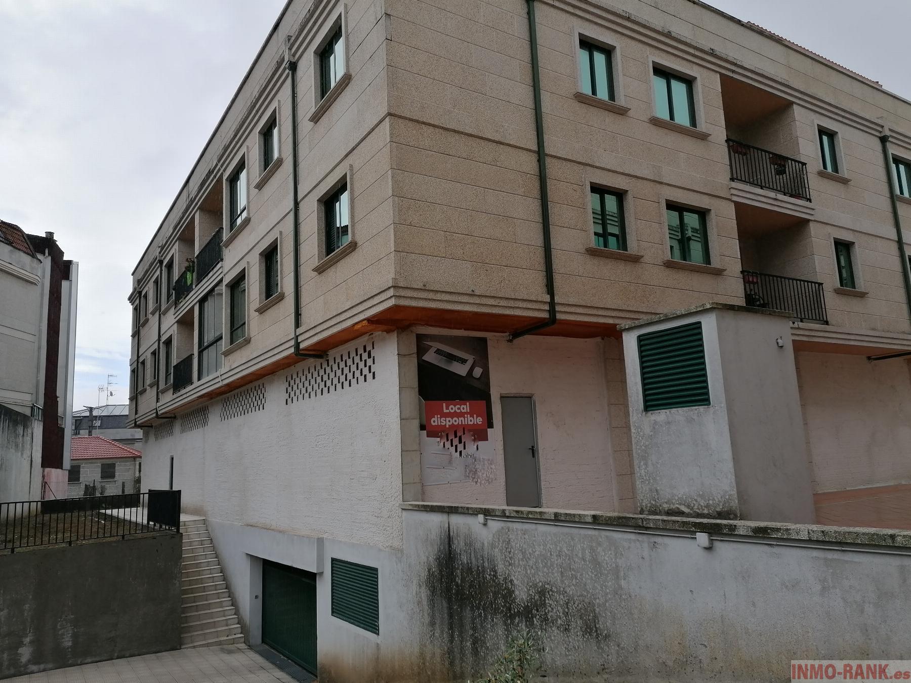 For sale of commercial in Salceda de Caselas