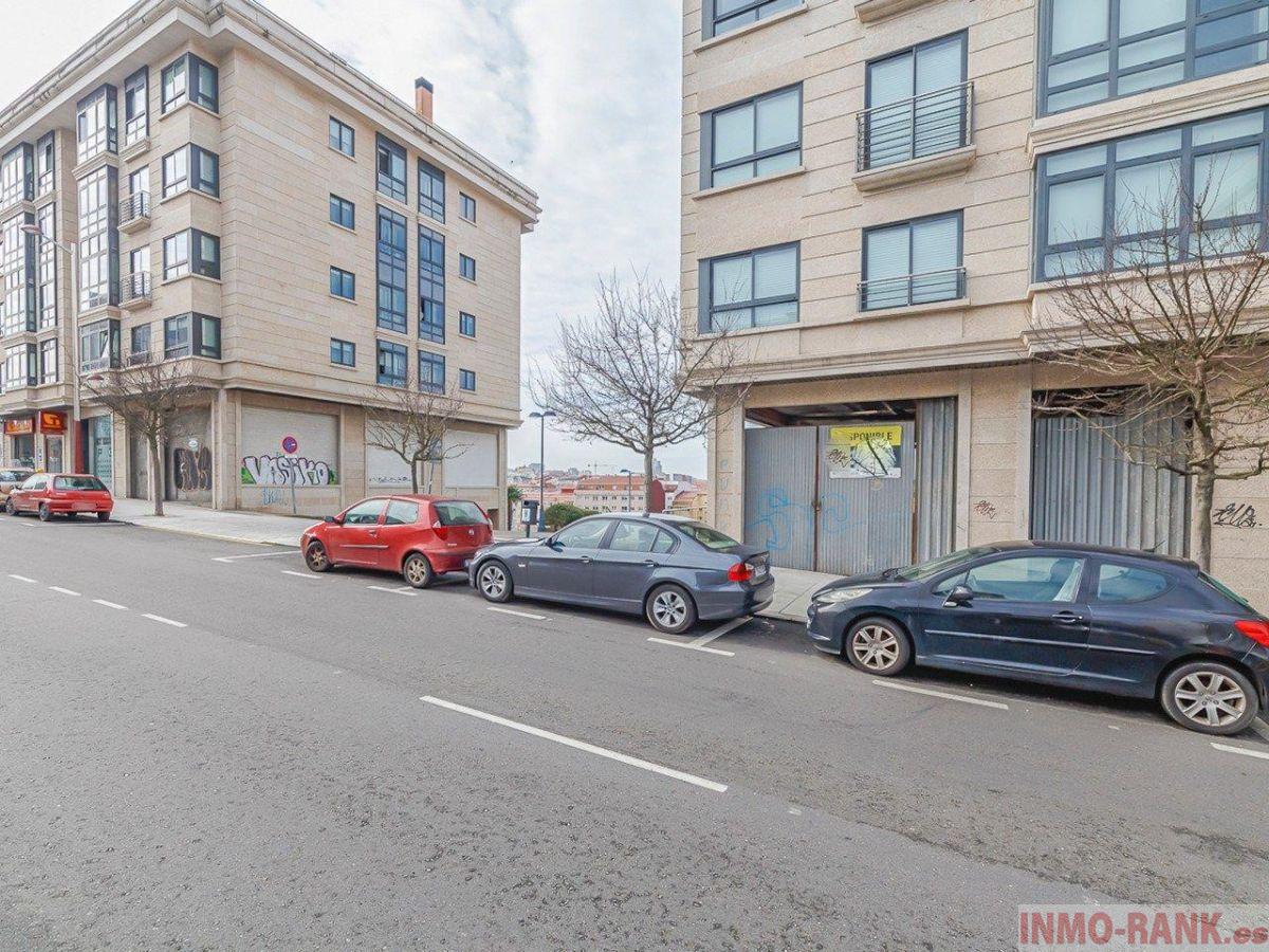 For sale of commercial in Vigo