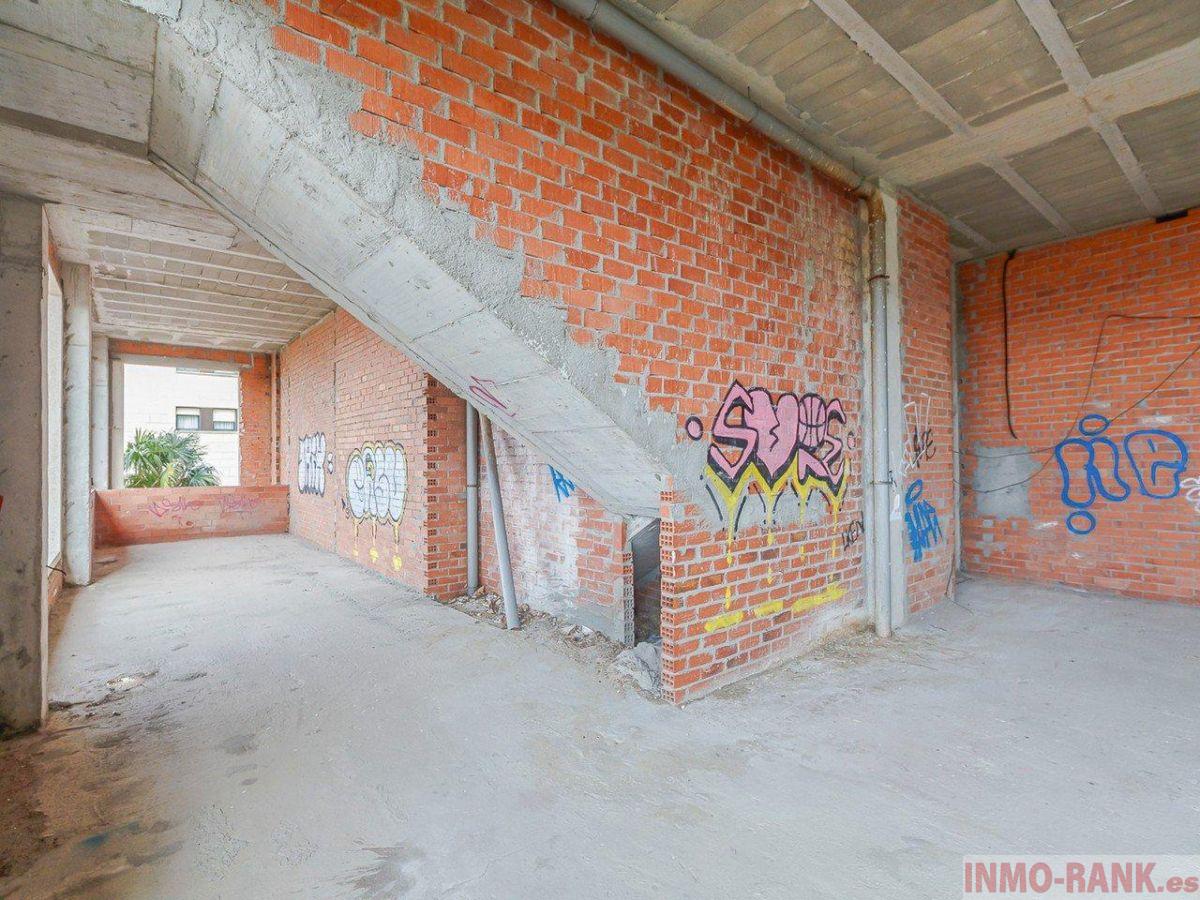 For sale of commercial in Vigo