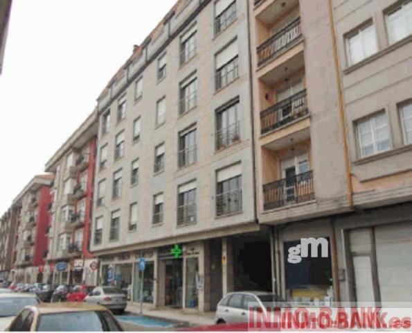 Venta de local comercial en Marín