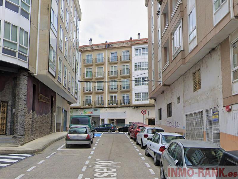 For sale of commercial in Ponteareas