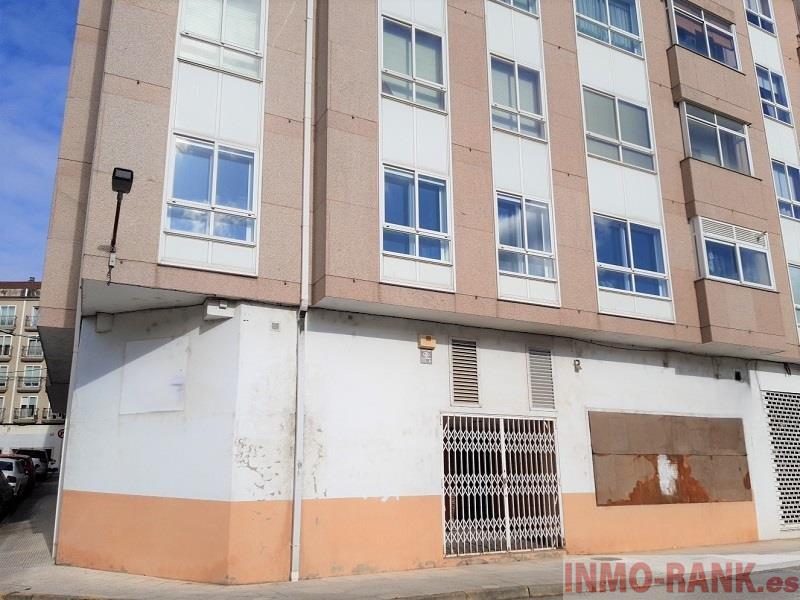 For sale of commercial in Ponteareas