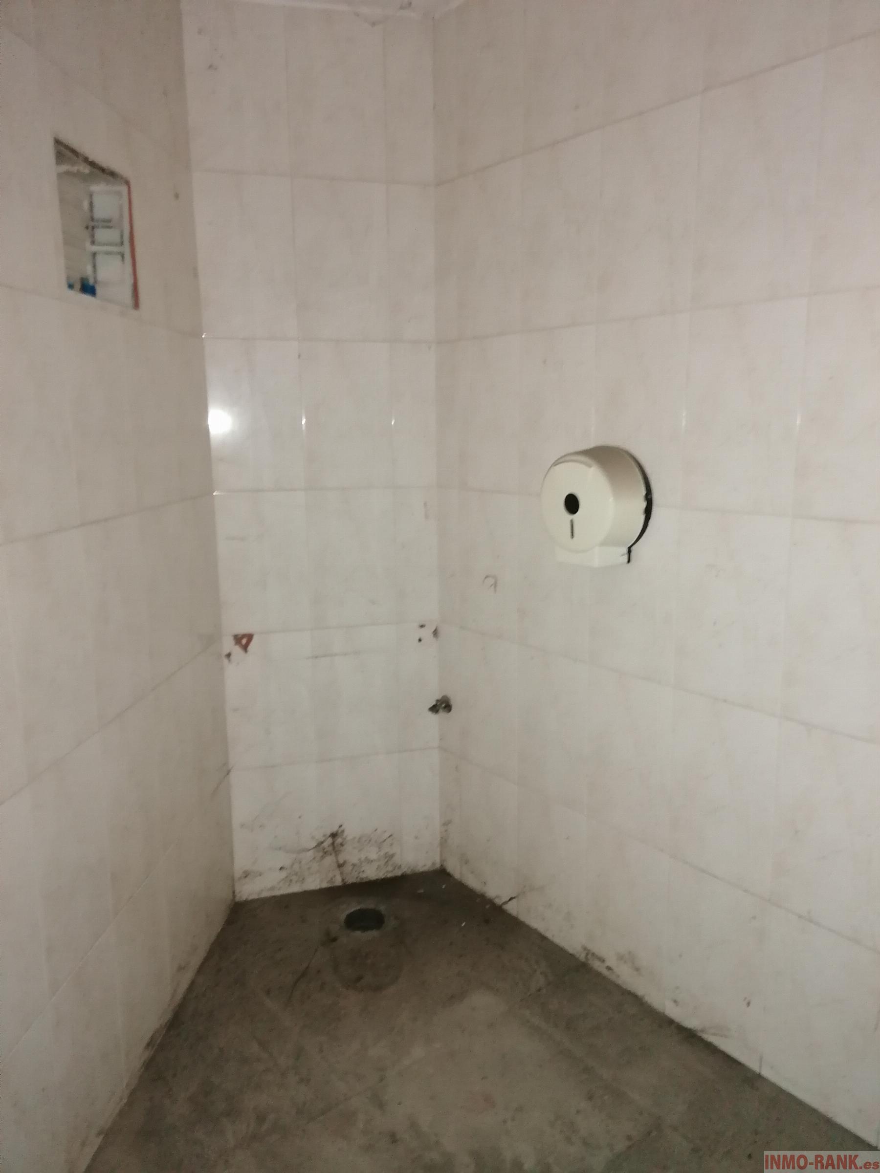 Venta de local en Ponteareas