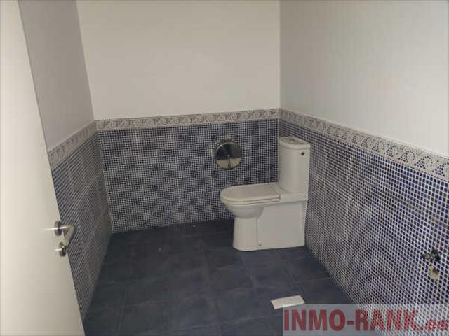 For sale of commercial in Vigo