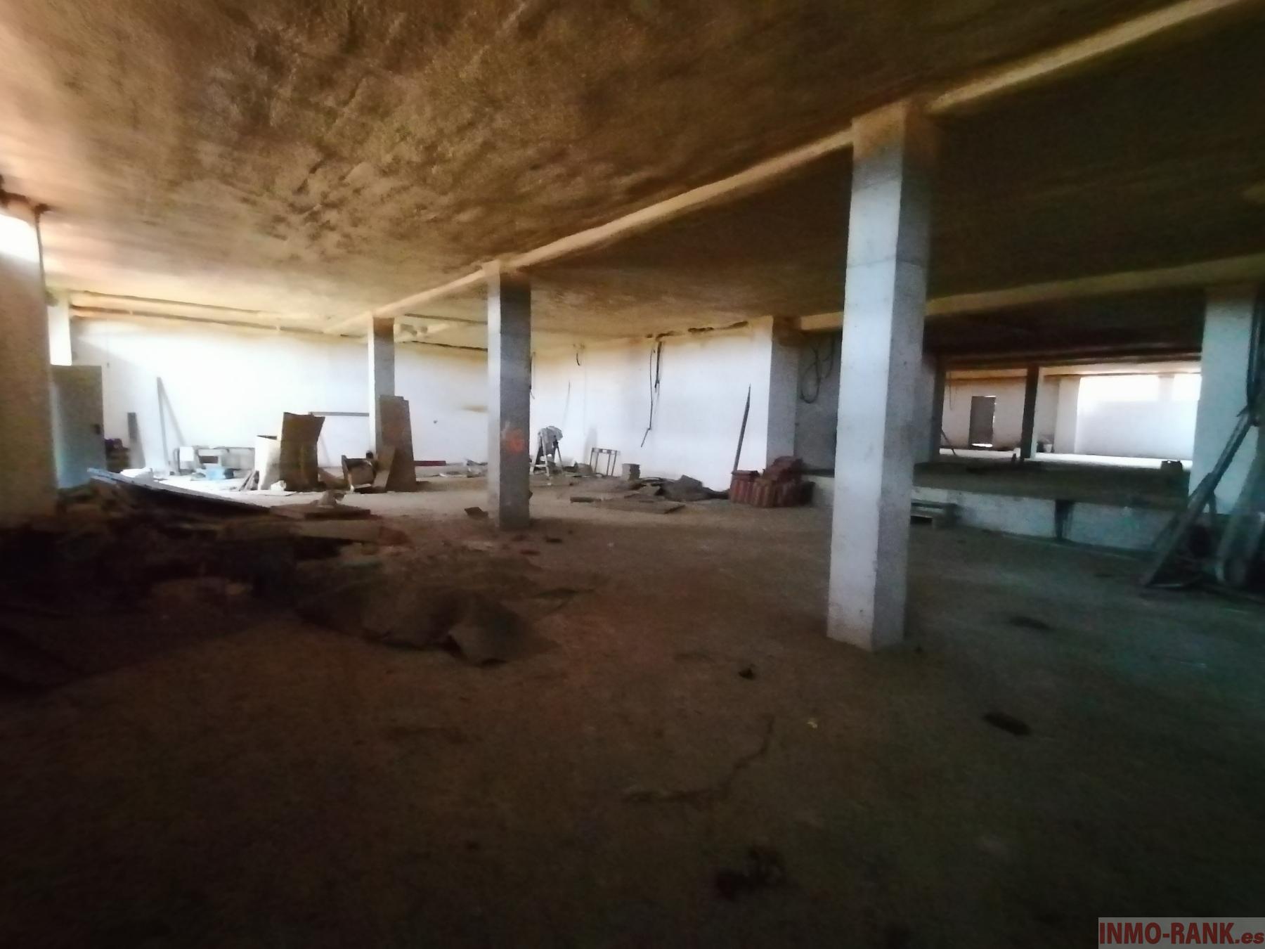 For sale of commercial in Vigo