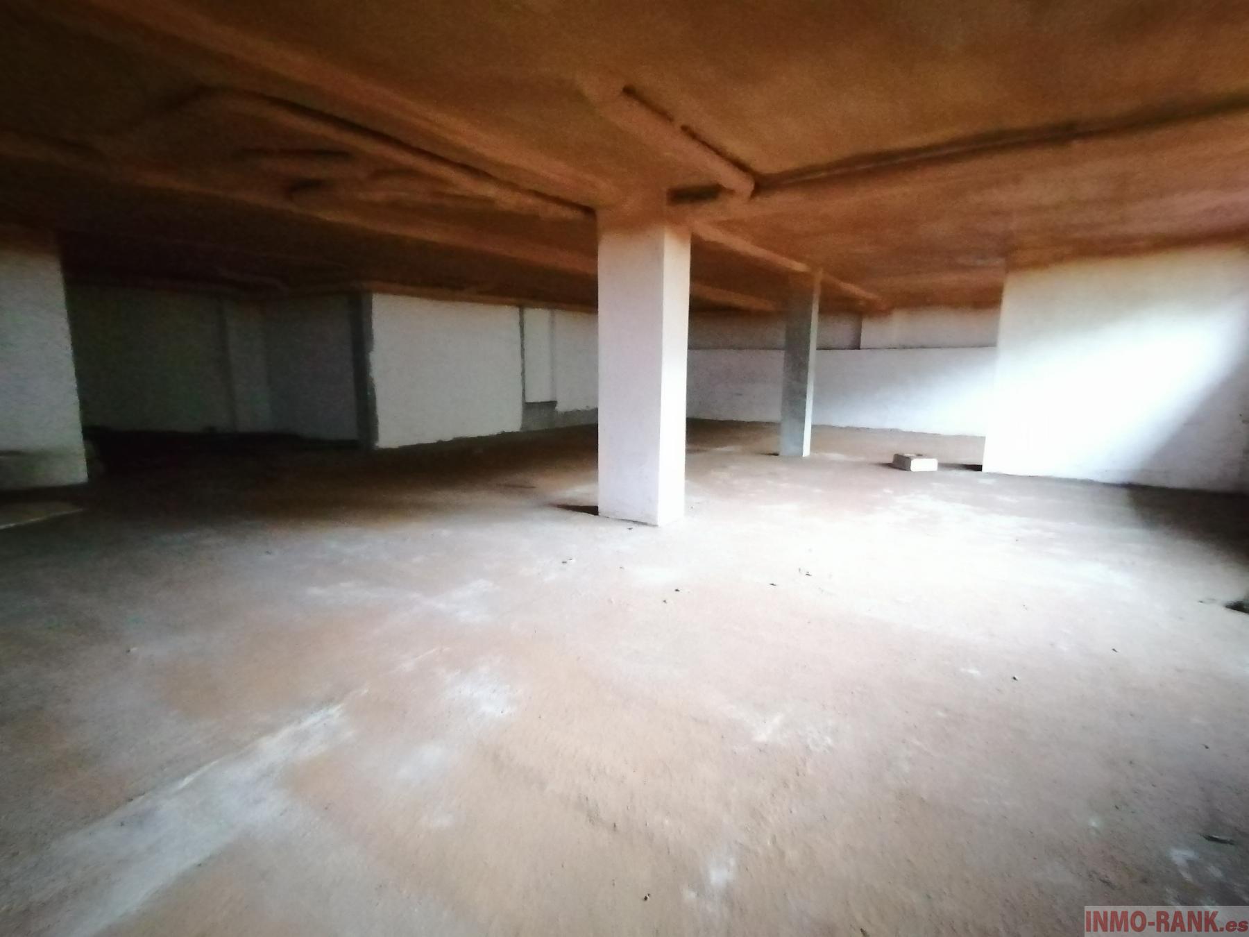 For sale of commercial in Vigo
