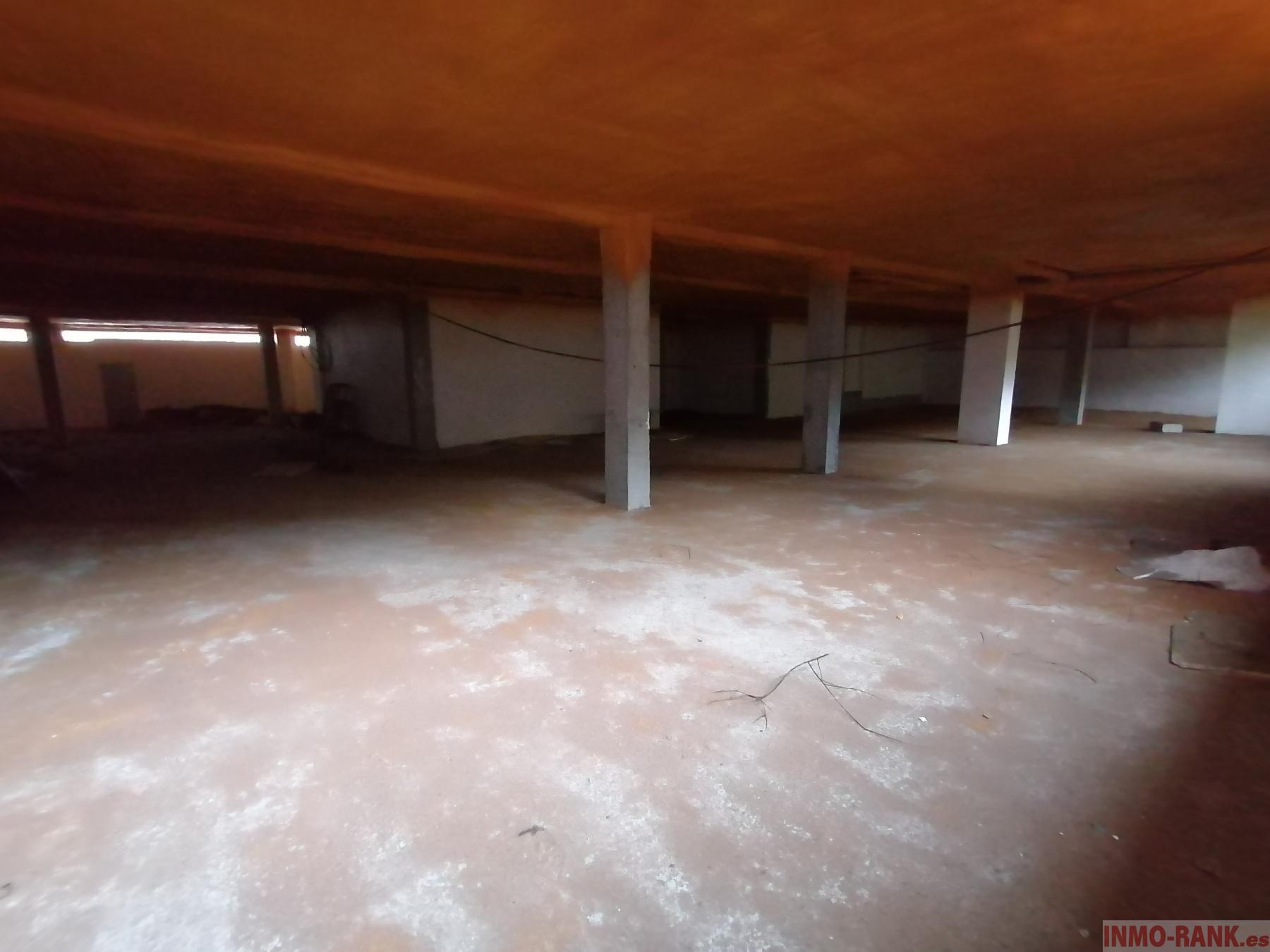 For sale of commercial in Vigo