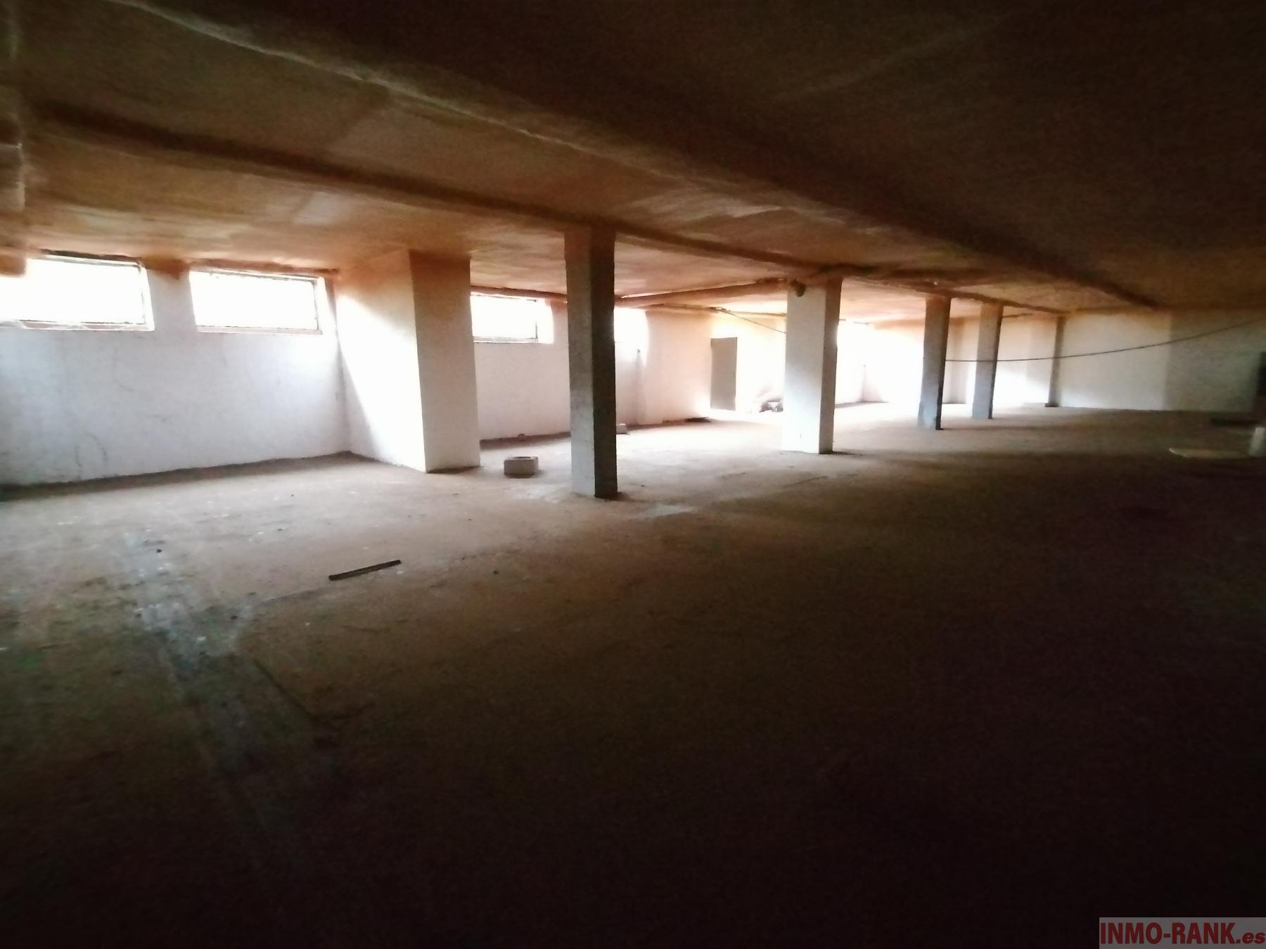 For sale of commercial in Vigo