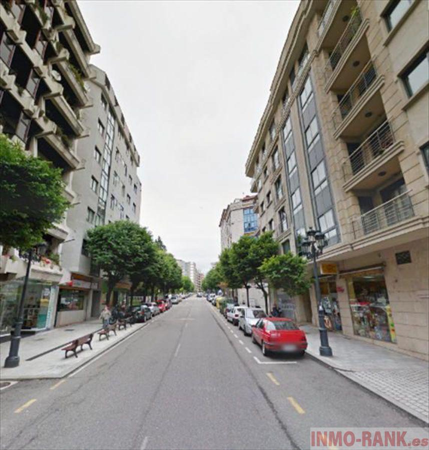 For sale of commercial in Vigo