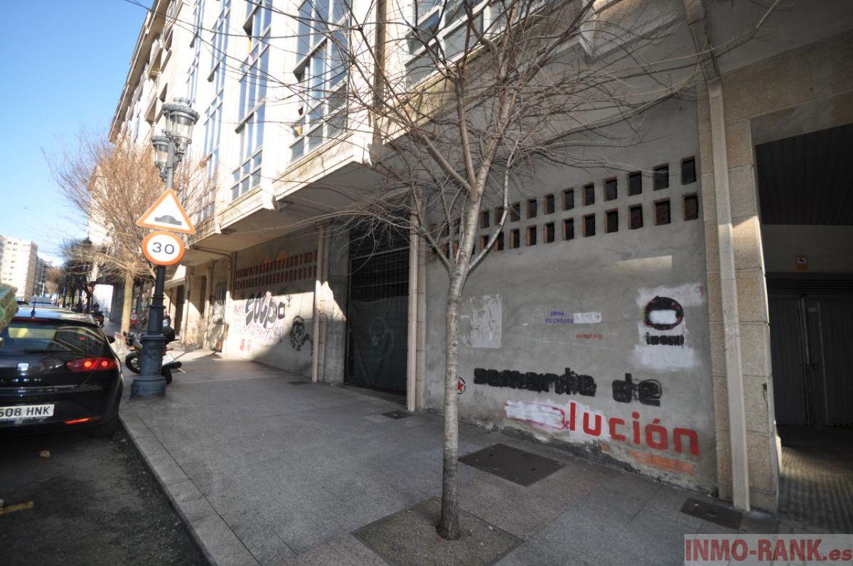For sale of commercial in Vigo
