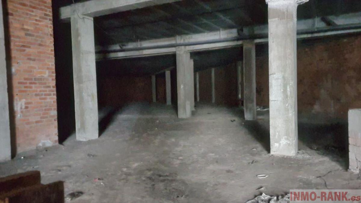 For sale of commercial in Vigo
