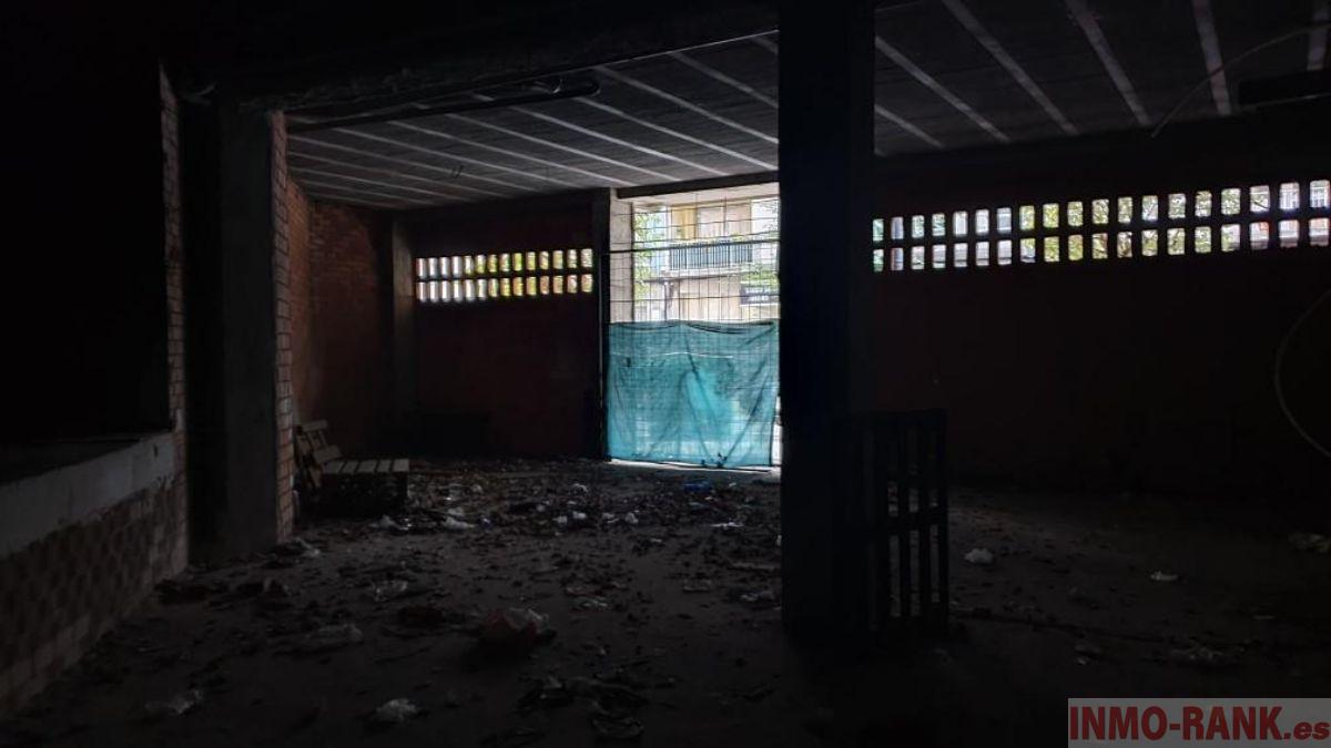 For sale of commercial in Vigo