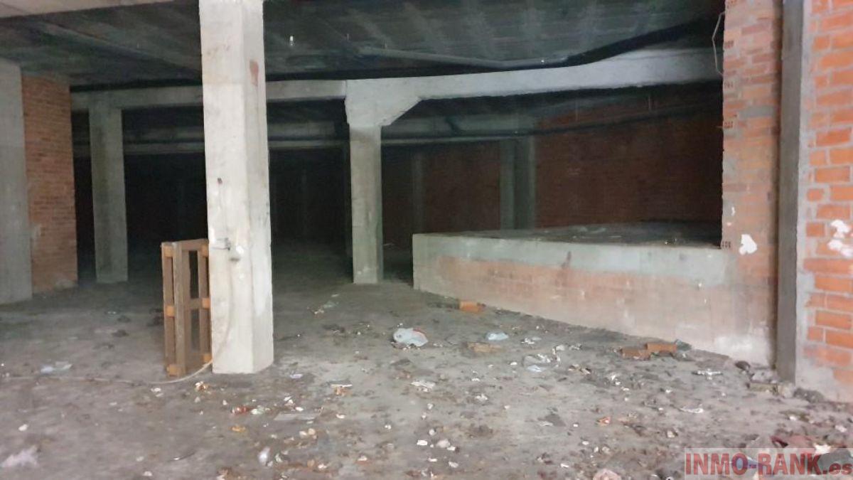 For sale of commercial in Vigo