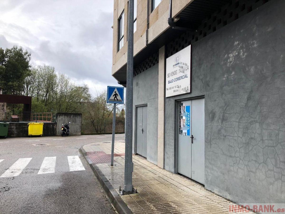 For sale of commercial in Porriño O