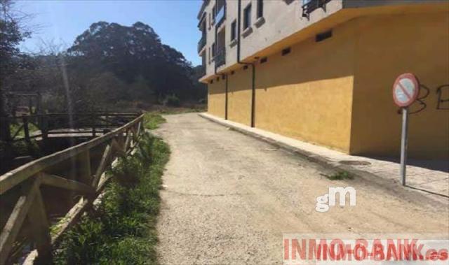 For sale of commercial in Cangas