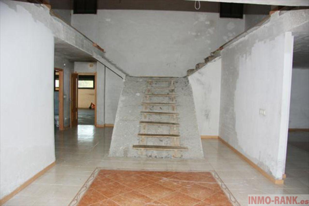 For sale of house in A Cañiza