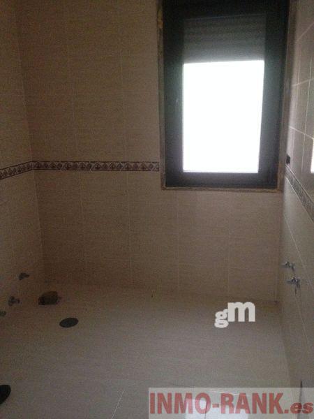 For sale of house in Salvaterra de Miño